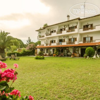 Christaras Apartments 