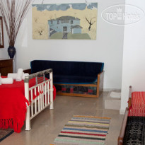 Delfini Hotel & Tavern 