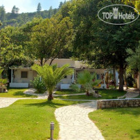 Akti Oneirou Camping & Bungalows
