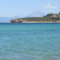 Antigoni Beach & Suites 