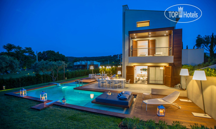 Avaton Luxury Villas Resort
