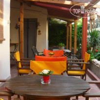 Thalia Rooms 