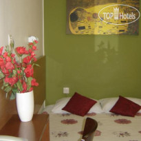 Thalia Rooms 