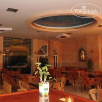 Papagalos Hotel