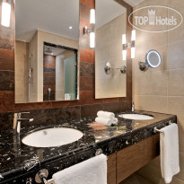 Miraggio Thermal Spa Resort FAMILY GARDEN VIEW ROOM