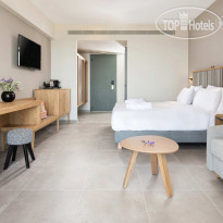 Portes Lithos Luxury Resort 