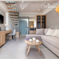 Portes Lithos Luxury Resort 