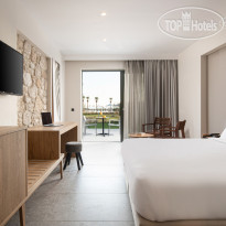 Portes Lithos Luxury Resort 