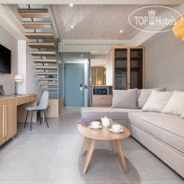 Portes Lithos Luxury Resort 