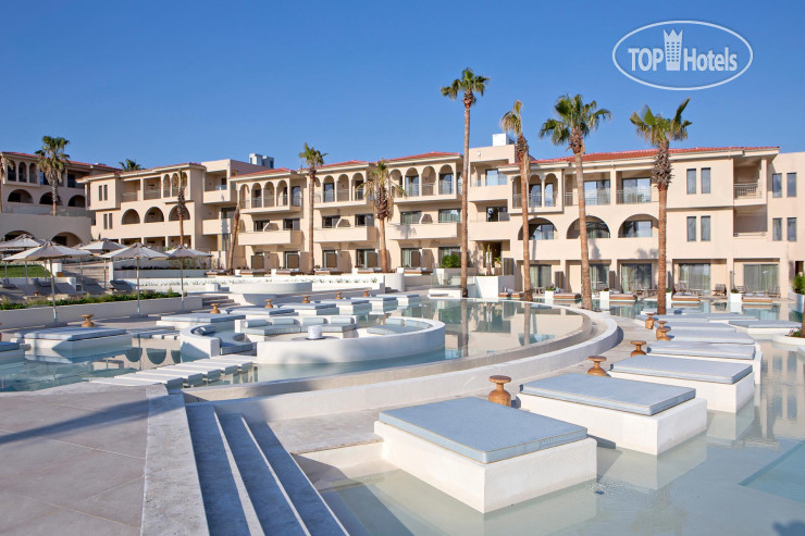 Cora Hotel & Spa Resort