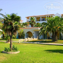 Aristoteles Beach Hotel 