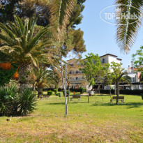 Plaza Hanioti