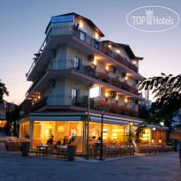 Plaza Hanioti