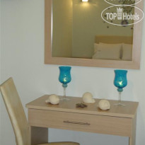 Kaplanis House Apartments 