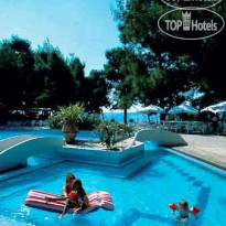 Porfi Beach 
