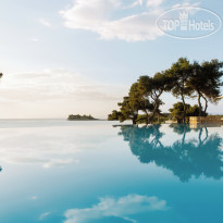 Sani Beach Club & Spa