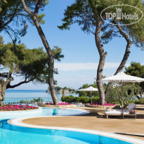 Sani Beach Club & Spa