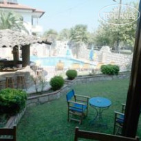 Zeus Hotel Afitos 