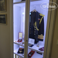 Admirals House 
