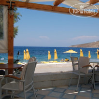 Livadia Beach Apartments & Studios 