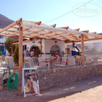 Livadia Beach Apartments & Studios 
