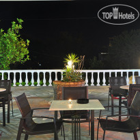 Pyrros Hotel Терраса