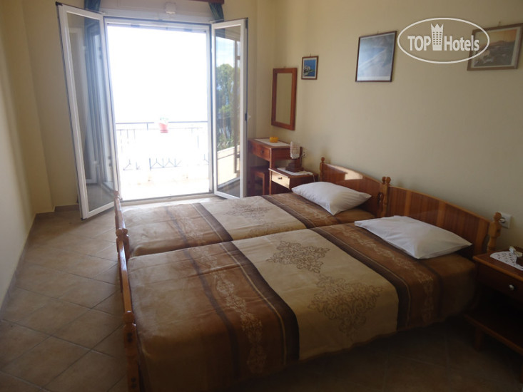 New photos from tourists Meltemi APT
