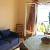 Tsakis Apartments 