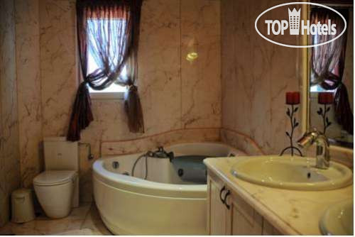 New photos from tourists Kommeno Castle Luxury Villa 