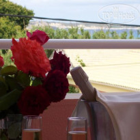 Thomas Bay Hotel
