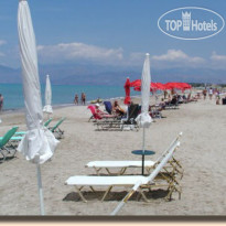 Harrys Bar & Apartments 