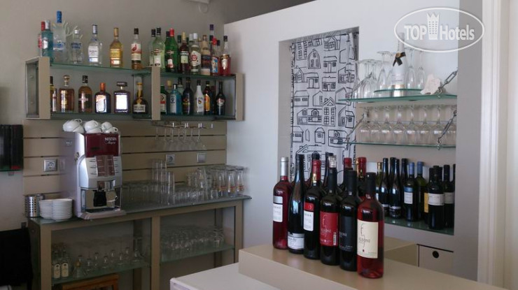 New photos from tourists Captains Apartments 