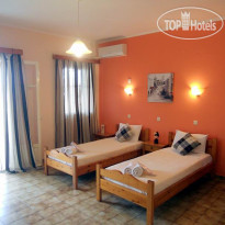 Elli Marina Studios and Apartments 