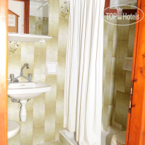 Captains Studios & Apartments 