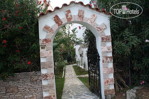 New photos from tourists Kyriakos Apts 2*