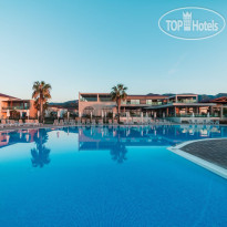 Almyros Beach Resort & SPA