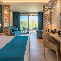 Almyros Beach Resort & SPA