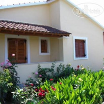 Feeloxenia Corfu Apartments  