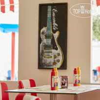 MarBella Corfu Splash Diner