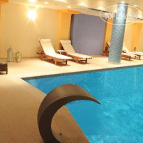 Ithea Suites Hotel 