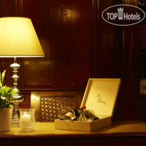 Mayor Mon Repos Palace Art Hotel бар