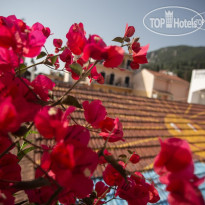 Bella Vista Hotel and Studios