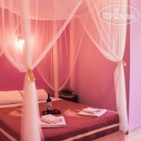 Bella Vista Hotel and Studios 