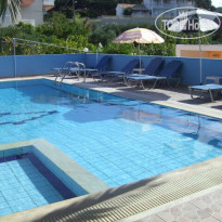 Andys Studios and Apartments