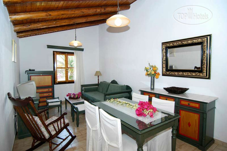 New photos from tourists Olympia Village 4*