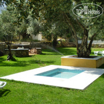 Magda Studios & Apartments 