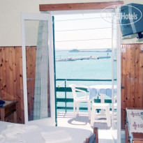 Dolphin Hotel