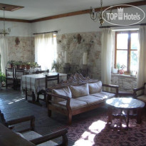 Pythais Hotel