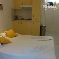 Remezzo Hotel & Studios