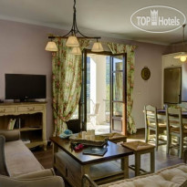 Adastra Ithaca Luxury Suites
